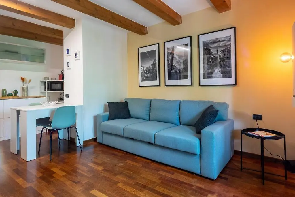Modern Flat In Heart Of Vicenza! Apartment